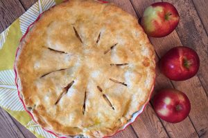 طرز تهیه پای سیب شکلاتی رستورانی خوشمزه مرحله به مرحله و ساده