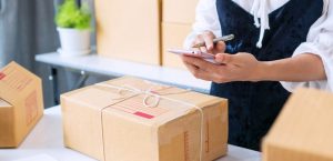 پست پیشتاز چند روزه میرسه، آیا زودتر از تیپاکس است؟