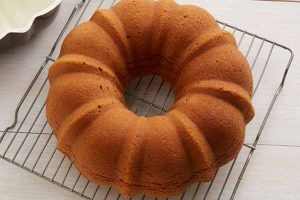 طرز تهیه کیک کدو حلوایی با شیر بدون فر + چند نکته مهم