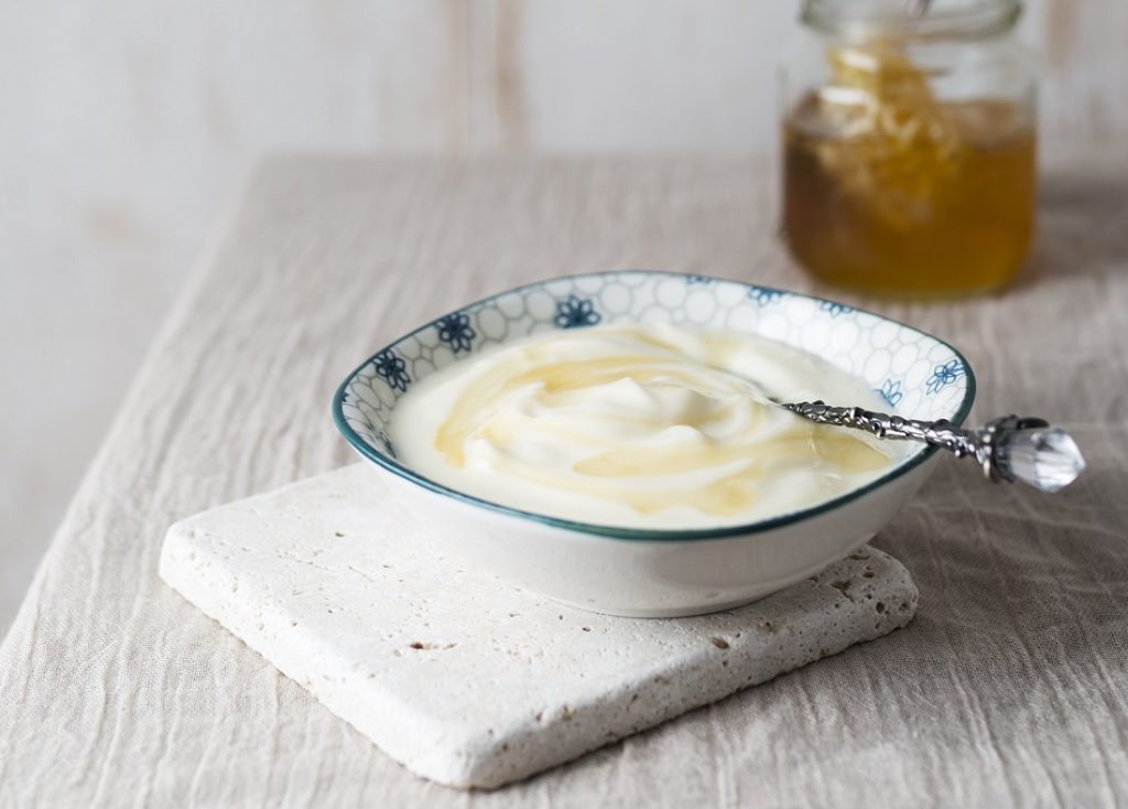 بهترین مصلح ماست چیست (ماست با چی بخوریم که سردی نکنیم)