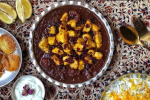 طرز تهیه مرغ با سس زرشک