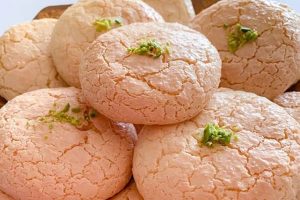 طرز تهیه شیرینی نارگیلی ترک دار