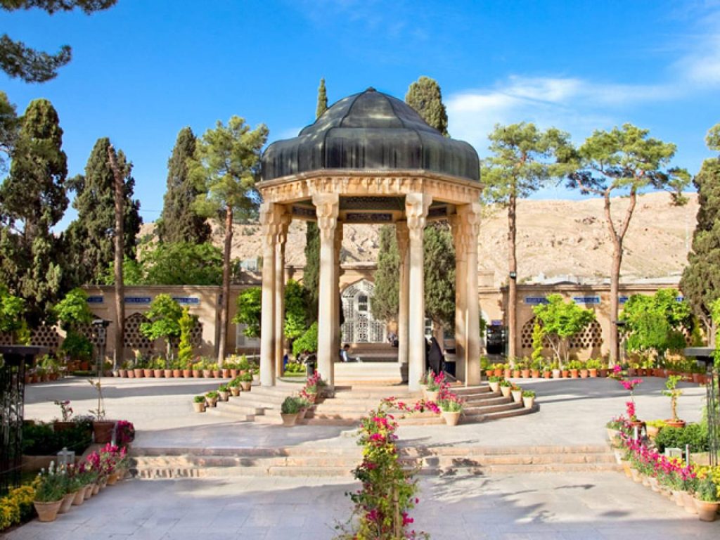 فال روزانه حافظ یکشنبه 17 بهمن 1400 (فال حافظ امروز)