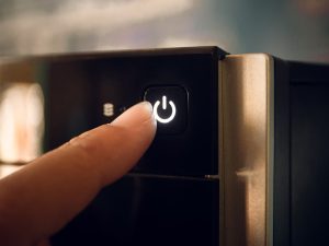 چگونه صفحه گوشی زود خاموش نشود