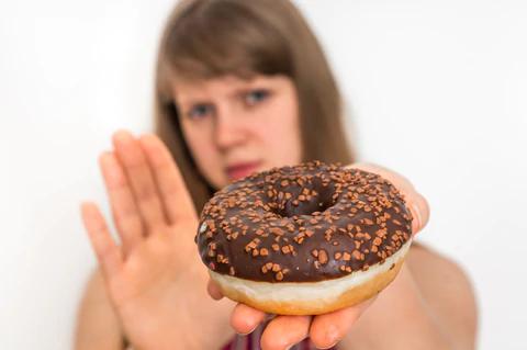 بعد از خوردن شیرینی چه بخوریم
