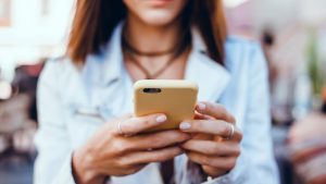 اسم رفیقمو چی سیو کنم به انگلیسی، فارسی و ترکی