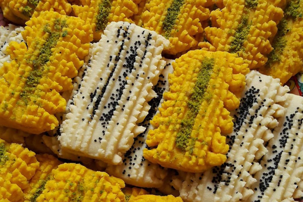 طرز تهیه شیرینی چرخی با پیمانه دقیق (شیرینی خوشمزه قزوین)