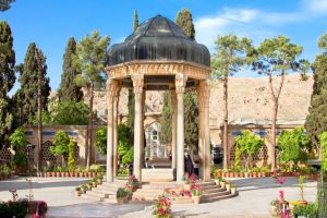 فال روزانه حافظ شنبه ۱4 اسفند ۱۴۰۰ (عاقلا مکن کاری کآورد پشیمانی )