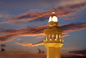 انشا درباره روزه گرفتن و فواید آن