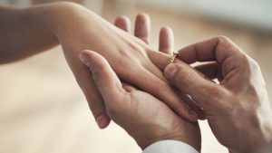 طلسم جذب دختر مورد علاقه برای ازدواج