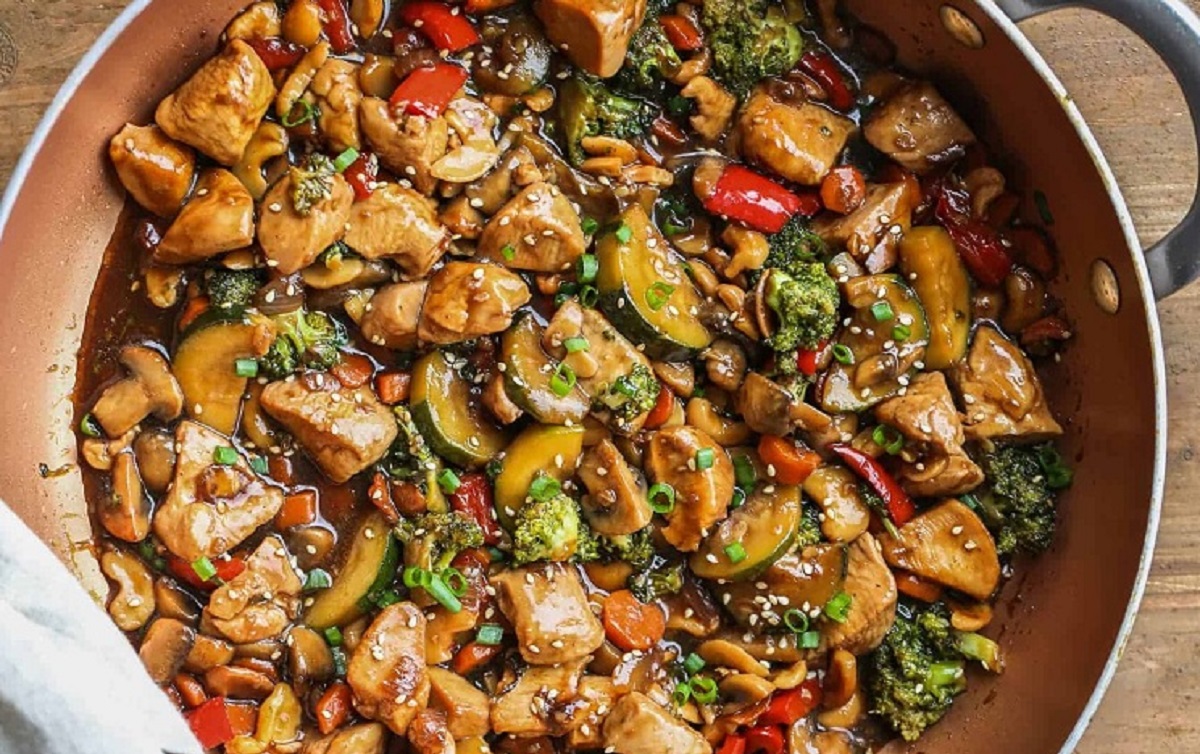 طرز تهیه 3 غذای چینی با مرغ و سبزیجات