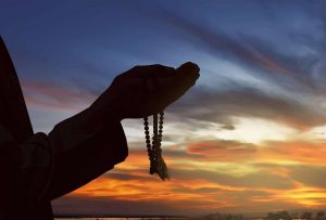 معنا و فلسفه نماز وتر چیست و چگونه خوانده می شود؟