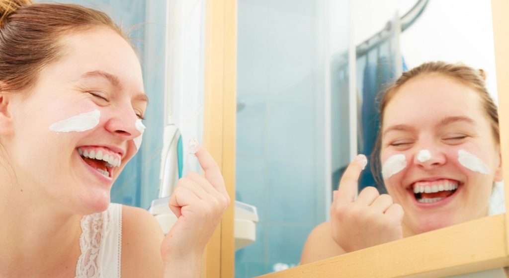 چگونه بفهمم چه نوع پوستی دارم (تست مطمئن و ساده)