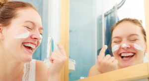 چگونه بفهمم چه نوع پوستی دارم (تست مطمئن و ساده)