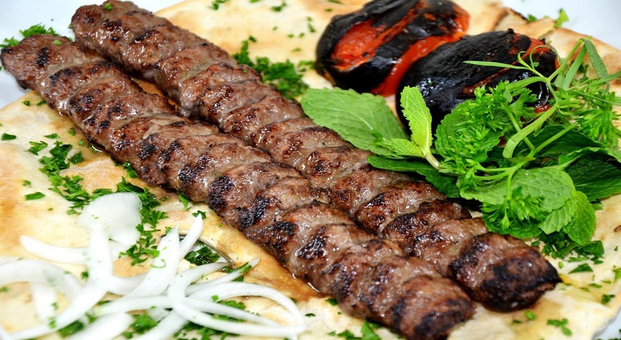غذای خوشمزه ایرانی : کباب کوبیده