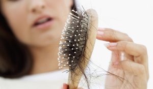 چند روش خانگی برای پیشگیری و رفع ریزش مو ناشی از تیروئید