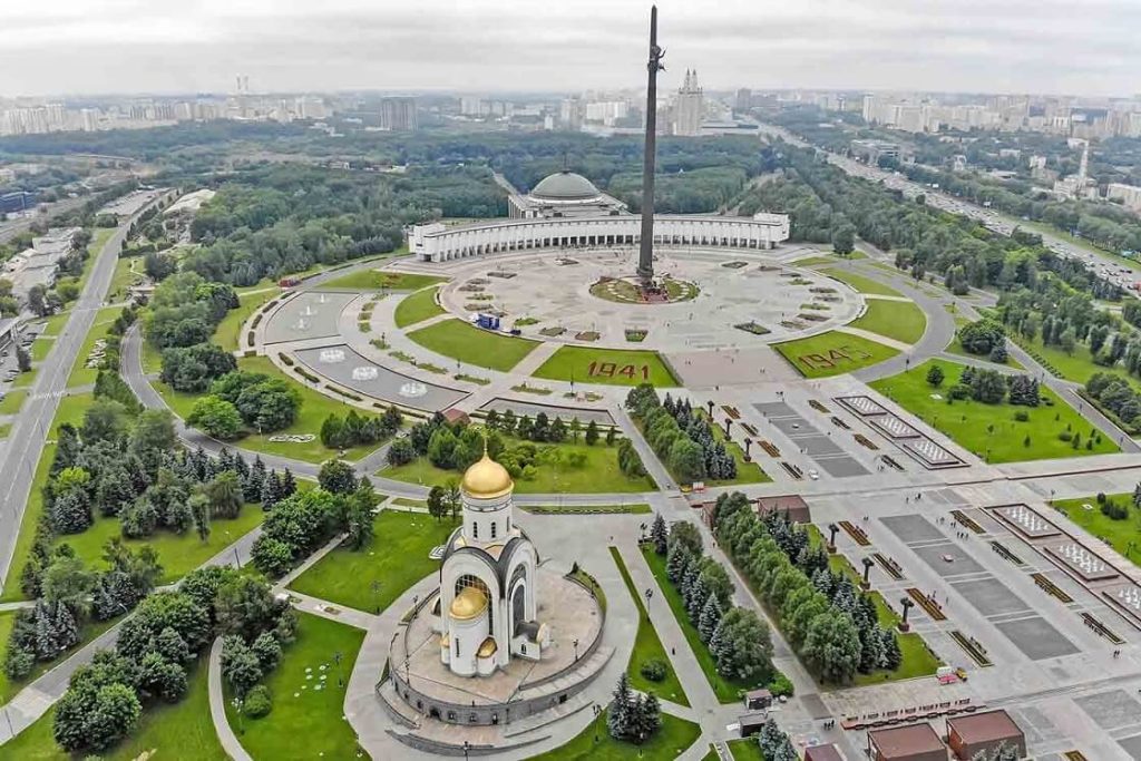 تپه پوکلونایا (Poklonnaya Hill)