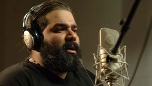 دانلود آهنگ همه گوشمو پر میکنن که دیگه رضا صادقی (نسخه اصلی و کنسرت)