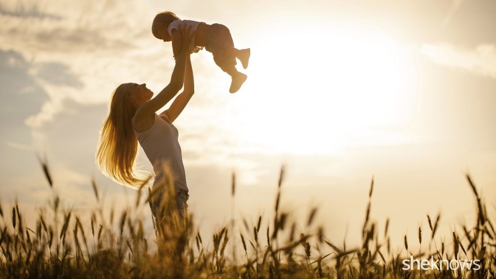 متن عشق مادر به فرزند پسر و دختر (کوتاه و خاص)