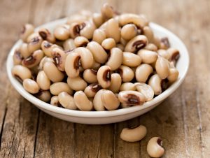 مواد غذایی برای افزایش پلاکت خون (چه بخوریم و چه نخوریم)