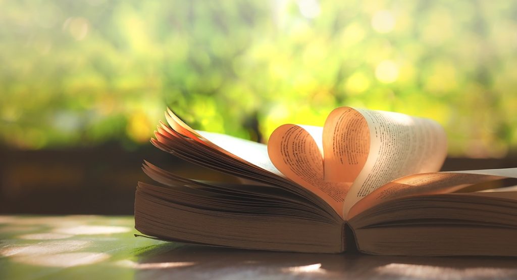 جملات عاشقانه افراد معروف | سخنان عاشقانه از بزرگان