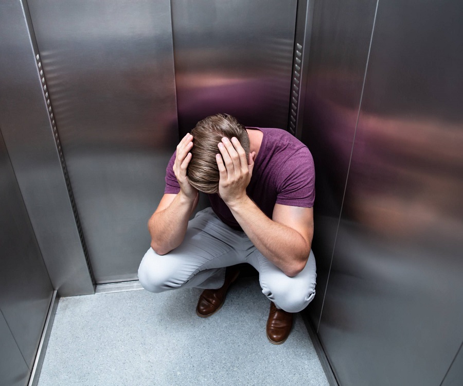 درمان فوبیا ترس در آسانسور