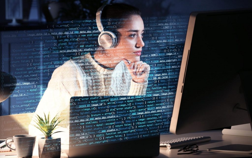 تاریخ روز برنامه نویس 1401 چه روزیست + علت نامگذاری