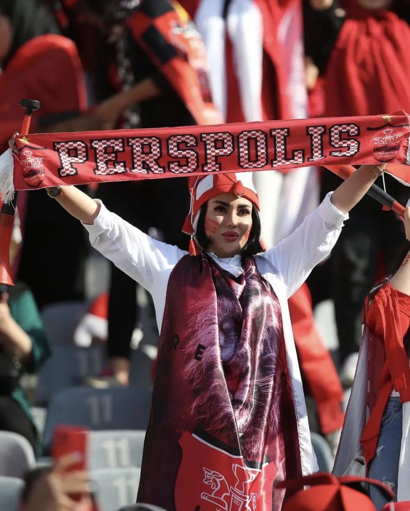 عکس های زنان پرسپولیسی در ورزشگاه آزادی
