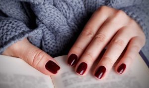 رنگ لاک مناسب برای فصل پاییز و زمستان؛ 12 رنگ جذاب و شیک