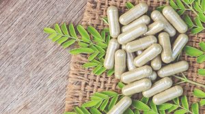 بهترین ویتامین ها برای تنبلی تخمدان (11 مکمل مفید PCOS)