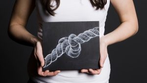 خستگی و بیماری کرون {علت، علائم و درمان با دارو و رژیم غذایی}