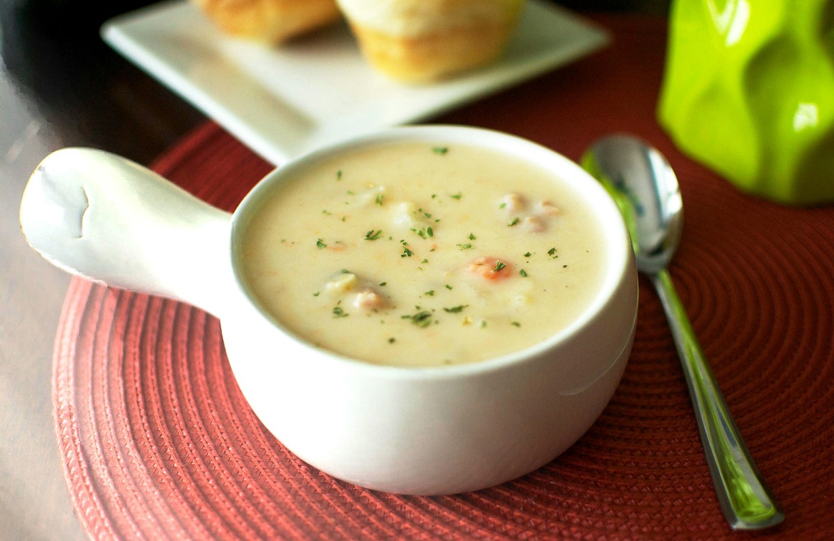 طرز تهیه سوپ خامه ای مجلسی با طعم دلپذیر به روش ساده