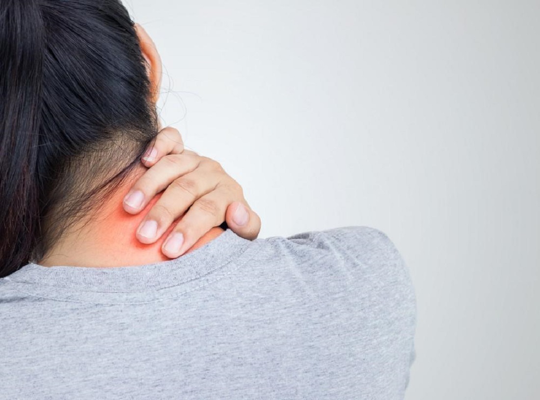 گردن درد نشانه چیست؟