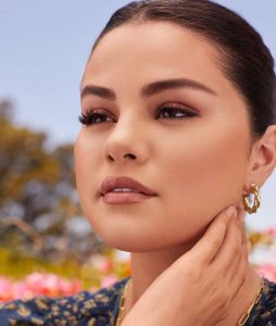 بیوگرافی سلنا گومز (سن، قد و وزن، همسر، علت چاقی و حقایق جالب)