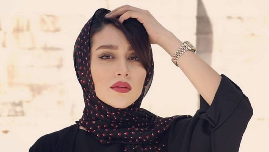 بیوگرافی میترا رفیع (قد و وزن، همسر، حقایق جالب)