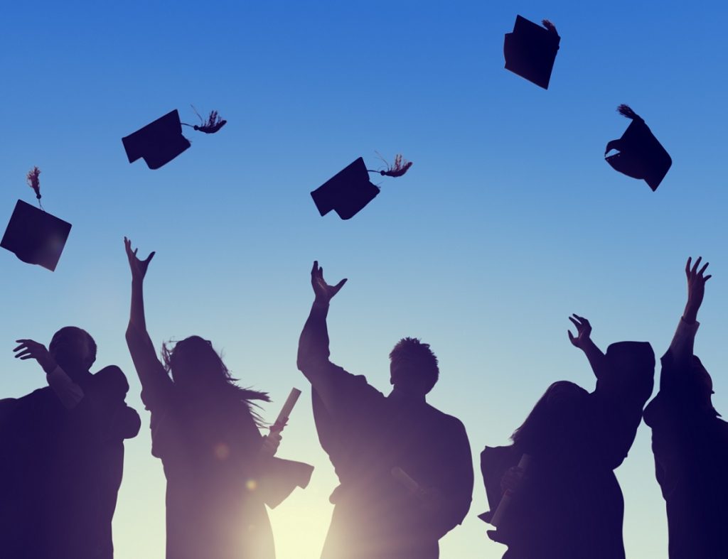 تاریخ روز دانشجو 1401 چه روزی و چندشنبه است؟ (تاریخ دقیق)