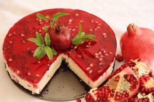 طرز تهیه چیز کیک انار برای شب یلدا (بسیار خوشمزه)