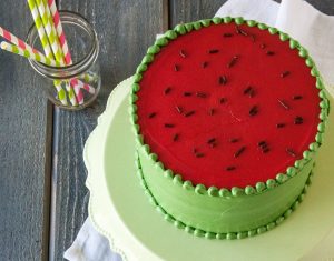 طرز تهیه کیک هندوانه؛ تمیز و حرفه ای مثل قنادی با عکس