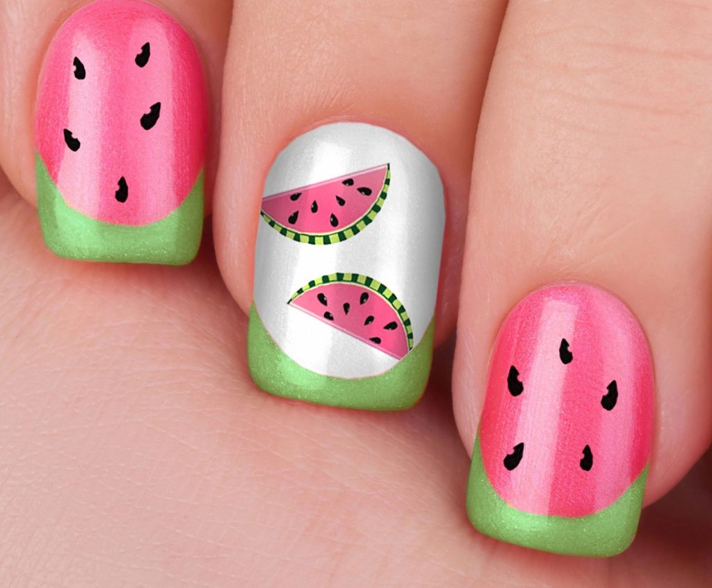 مدل ناخن شب یلدا؛ طرح های خاص و شیک دخترانه