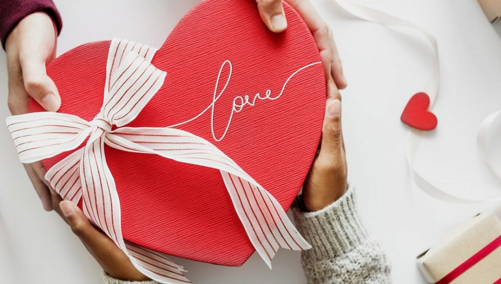 تاریخ دقیق ولنتاین 1401 (به میلادی و شمسی چه روزی و چند شنبه است)