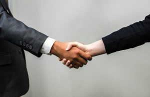 خوشوقتم یا خوشبختم؟ کدام درست است