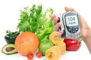 کدام میوه فشار خون را بالا میبرد (میوه های مضر فشار خون بالا)