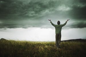 شعر آخر فیلم غریب: مبادا یا رب آن روزی که من از چشم یار افتم