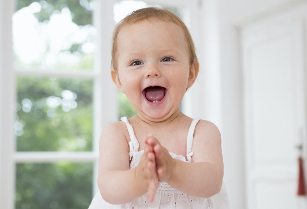 اسم دخترانه بین المللی همراه با معنی (جدید و شیک)