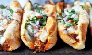 طرز تهیه ساندویچ سوسیس ویژه