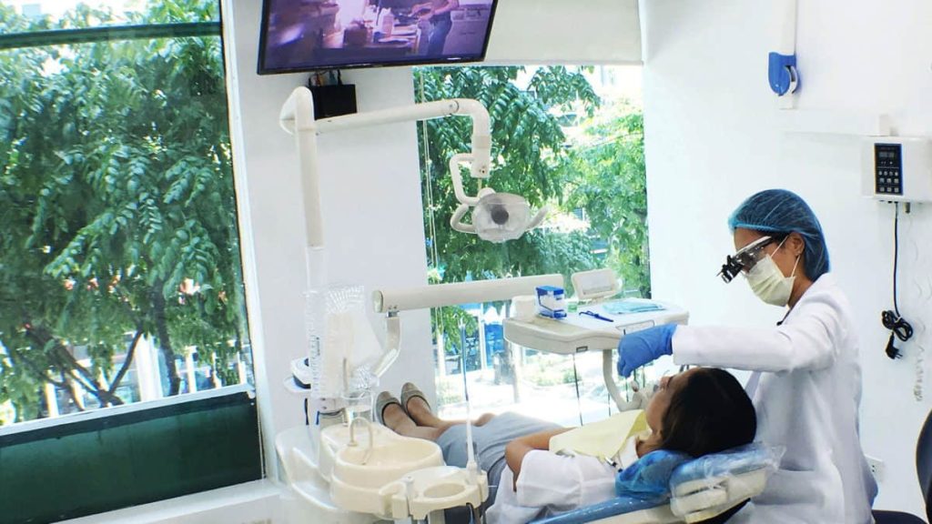 بهترین کلینیک دندانپزشکی در سعادت آباد تهران