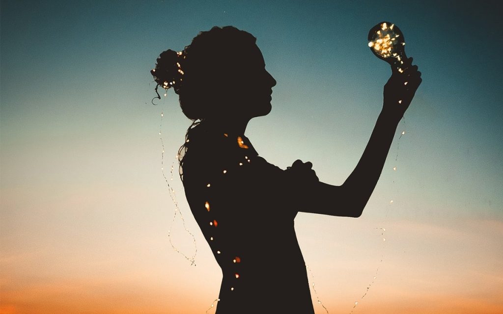 متن در مورد زنان سرزمین من کوتاه