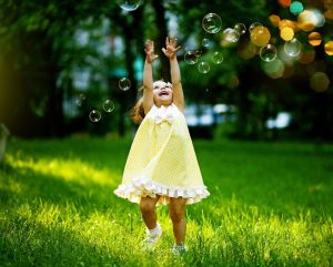 متن کوتاه برای روز جهانی دختر (انگلیسی و فارسی) 2024 مناسب استوری و پیام